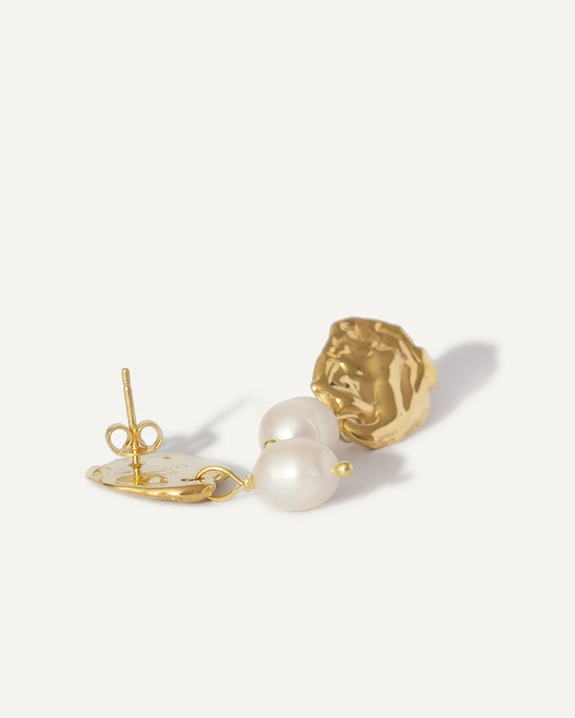 Wake Gold-Plated Sterling Silver Earrings with a Pearl Drop