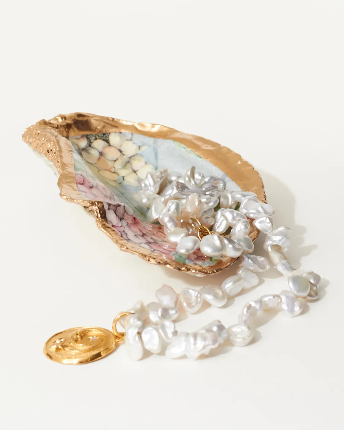 Vintage Hydrangea Oyster Jewelry Dish