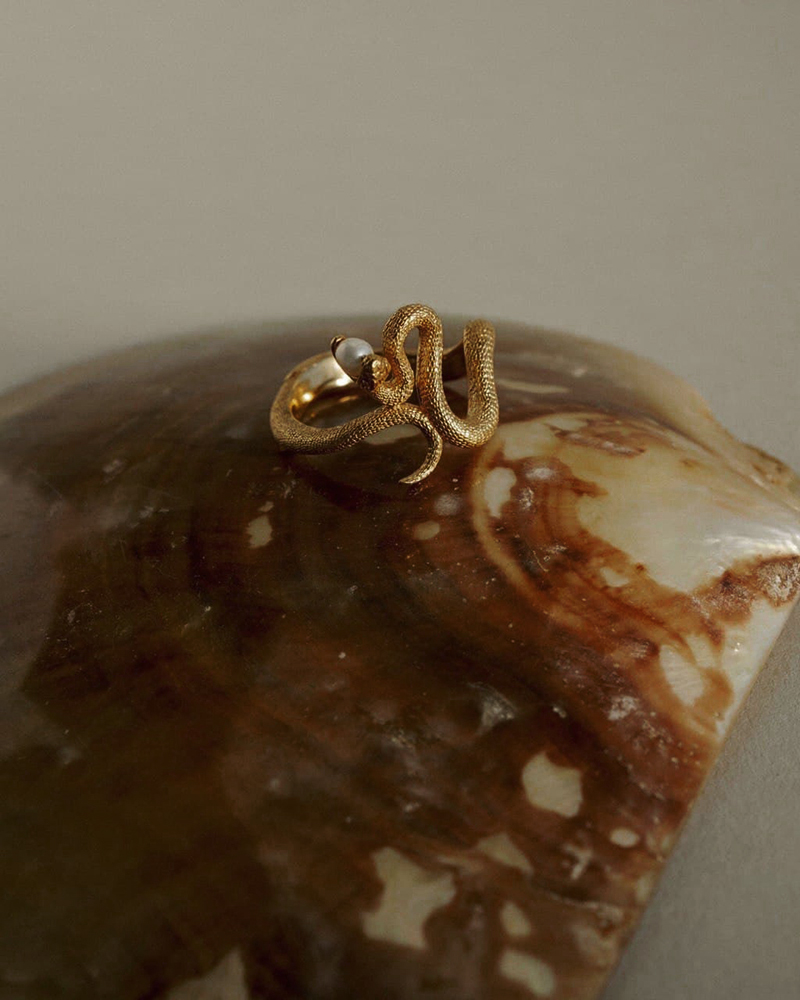Gold-Plated Snakes Duo Rings with a Natural Pearl