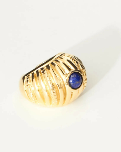 Small Reef Ring with Lapis lazuri