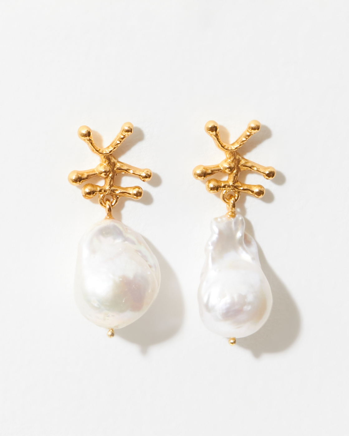 Nuria Drop Pearl Earrings