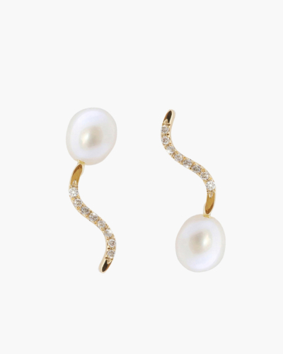 Small Lina Gold Earrings with a Pearl And Diamonds